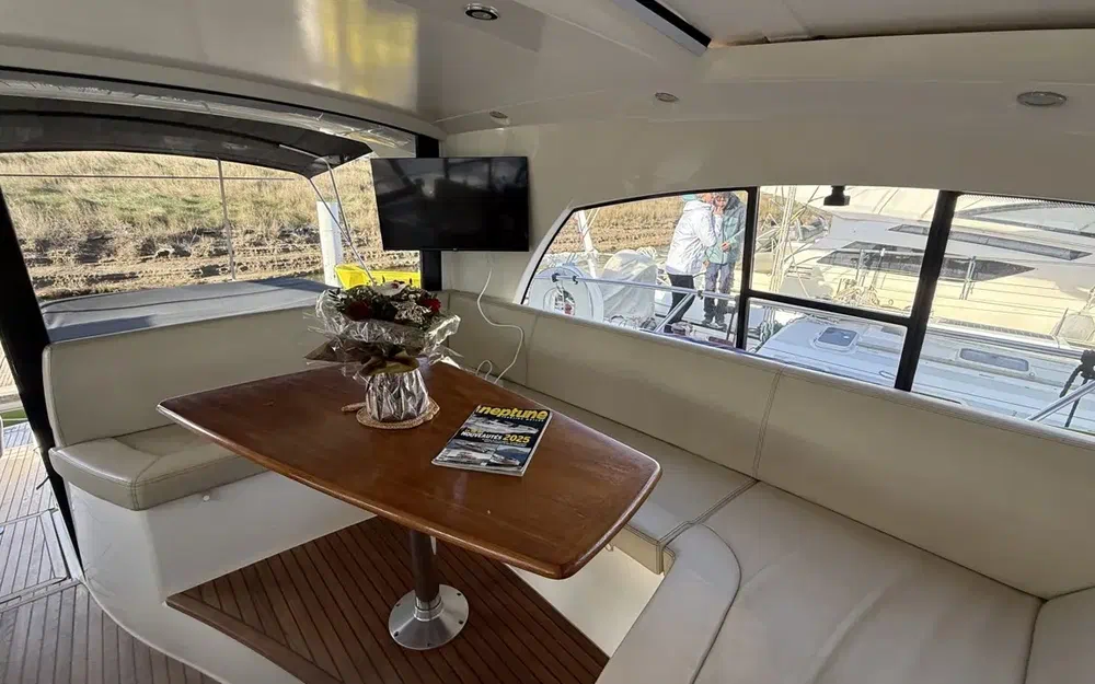 slider 16 Jeanneau Prestige 42