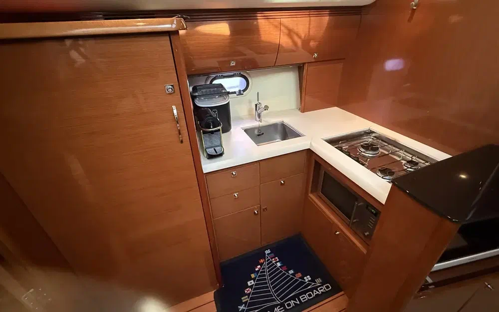 slider 28 Jeanneau Prestige 42
