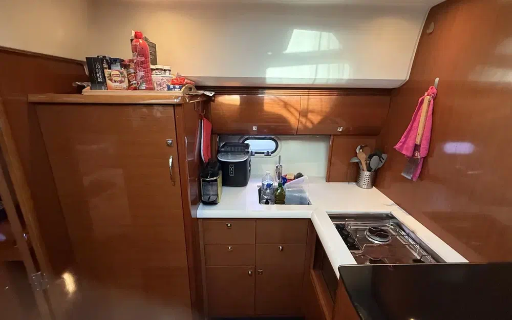 slider 30 Jeanneau Prestige 42