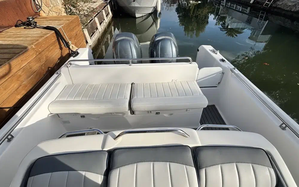 slider 9 Kelt White Shark