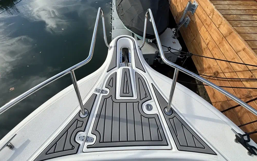 slider 5 Kelt White Shark