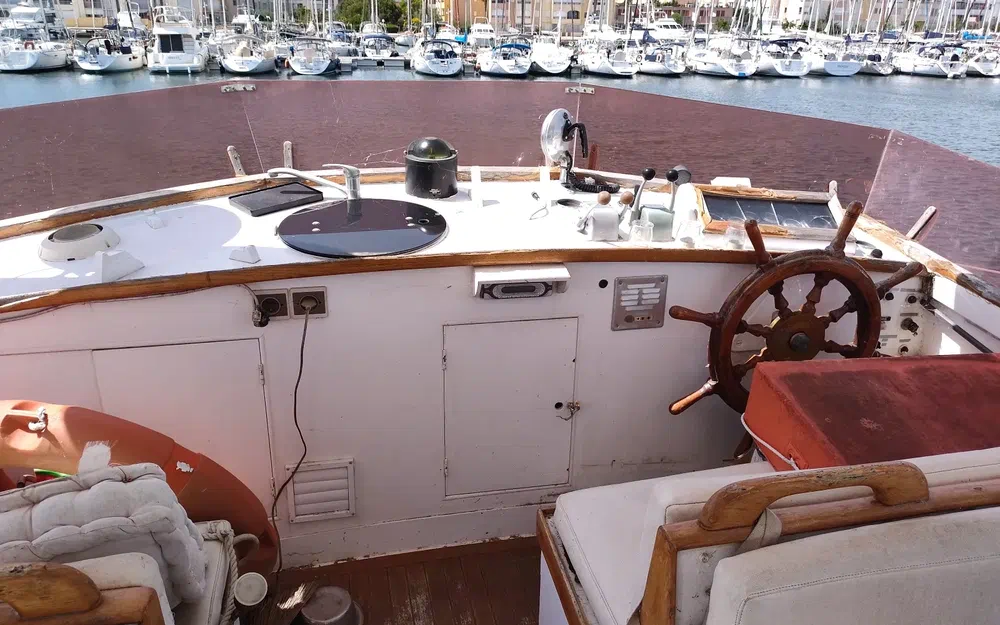 slider 20 Grand Banks 42 Europa