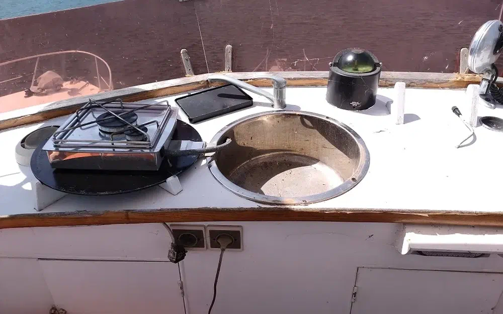 slider 22 Grand Banks 42 Europa