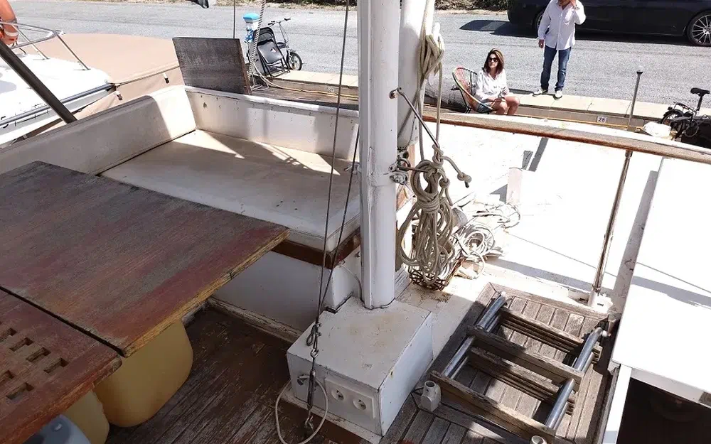 slider 24 Grand Banks 42 Europa