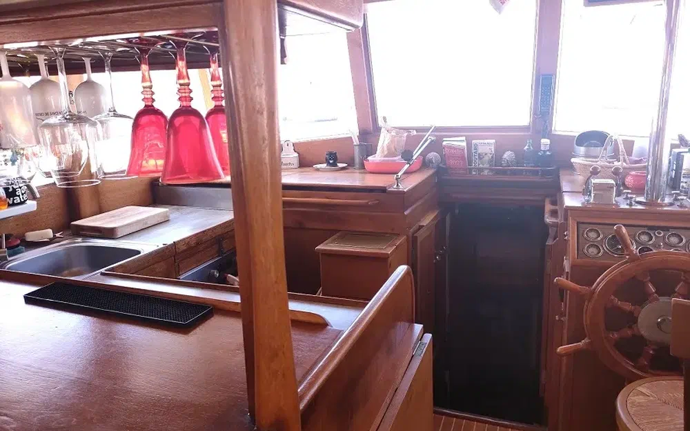 slider 32 Grand Banks 42 Europa