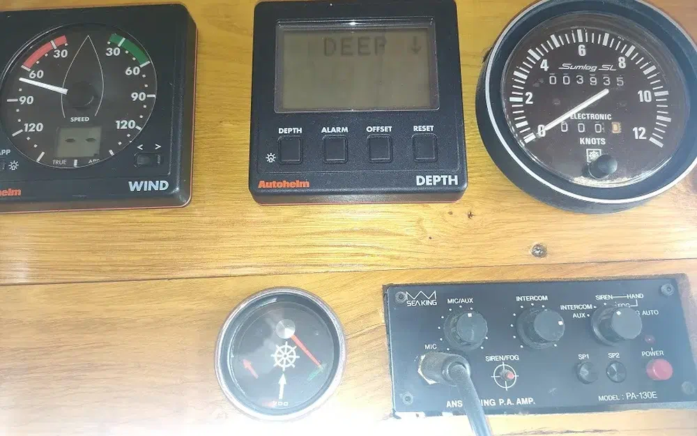 slider 40 Grand Banks 42 Europa