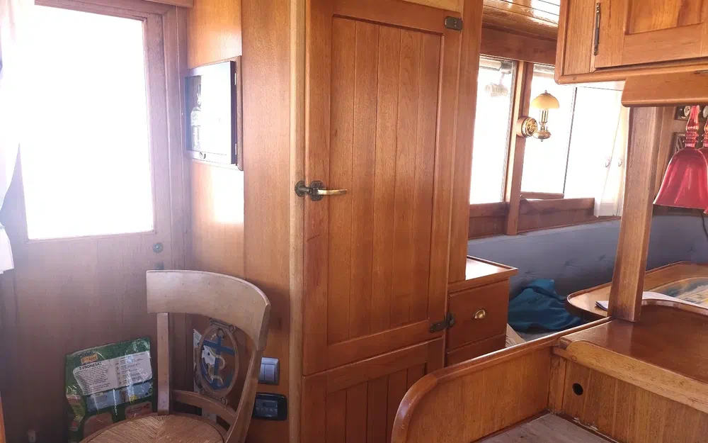 slider 45 Grand Banks 42 Europa