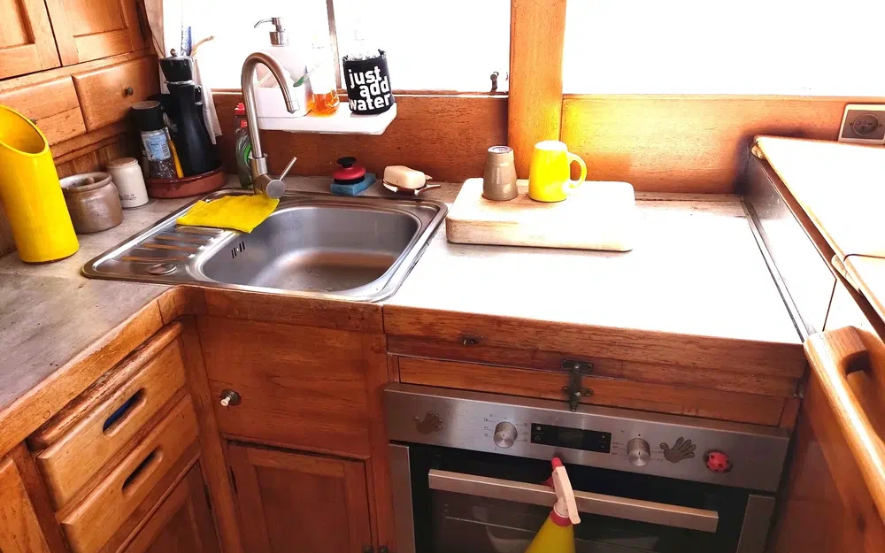 slider 47 Grand Banks 42 Europa