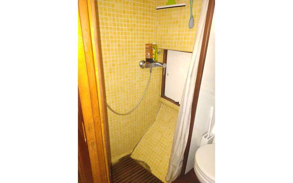 slider 62 Grand Banks 42 Europa