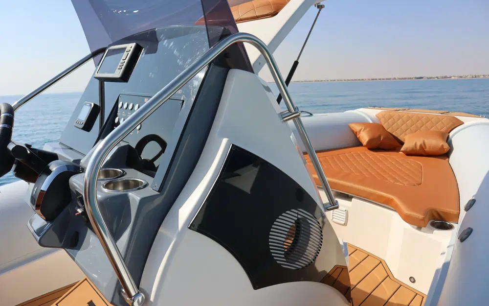 slider 16 Tiger Marine 750 TOP LINE