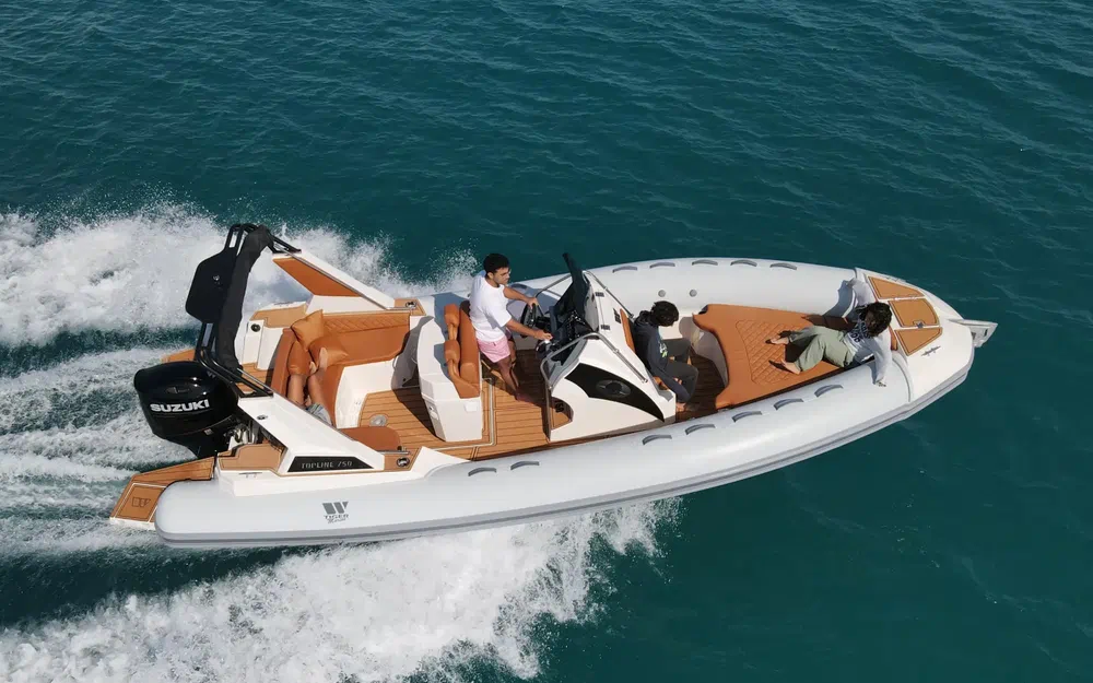 slider 4 Tiger Marine 750 TOP LINE