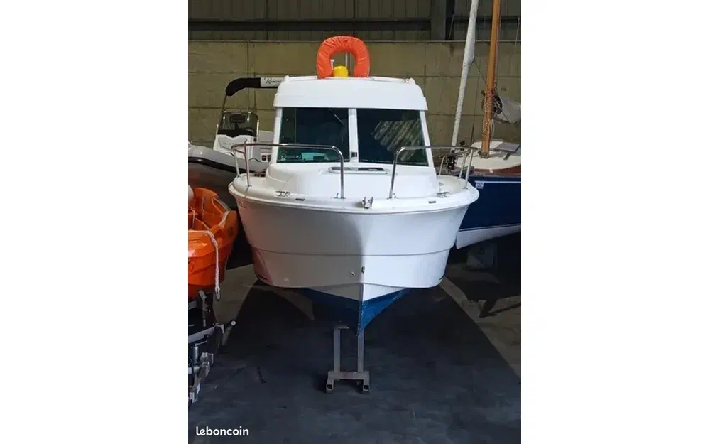 slider 0 Beneteau Antares 650 HB