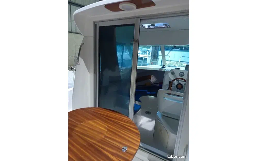 slider 1 Beneteau Antares 650 HB