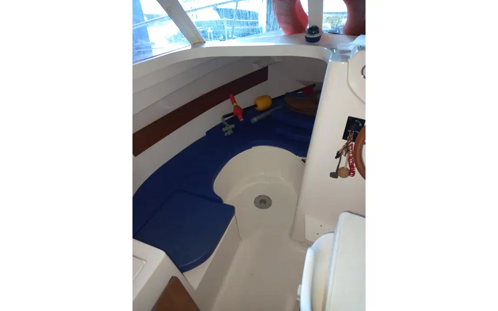 slider 4 Beneteau Antares 650 HB