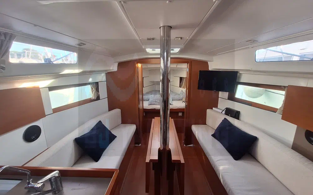 slider 7 Beneteau Oceanis 35.1