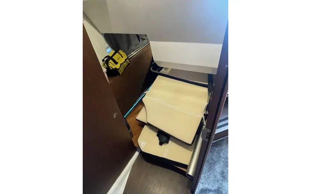 slider 13 Jeanneau Merry Fisher 1095