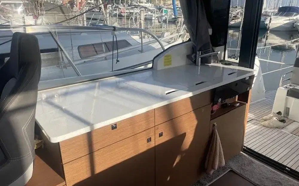 slider 6 Jeanneau Merry Fisher 1095