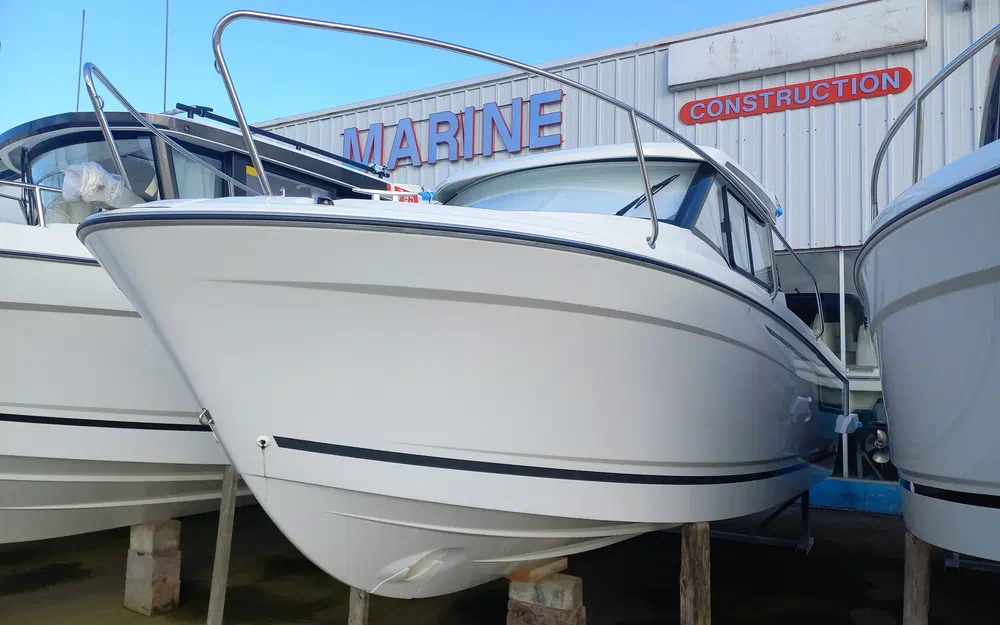 slider 8 Jeanneau Merry Fisher 695