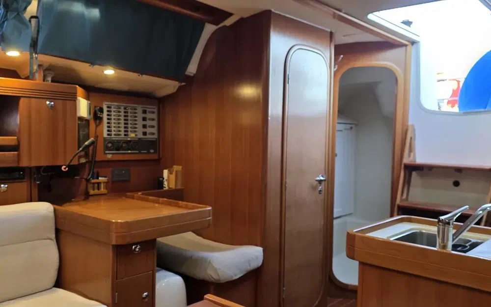 slider 5 Dufour 40 PERFORMANCE