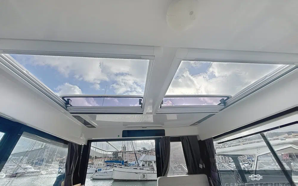 slider 13 Jeanneau Merry Fisher 895