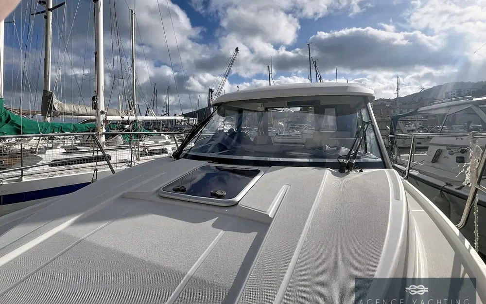 slider 3 Jeanneau Merry Fisher 895