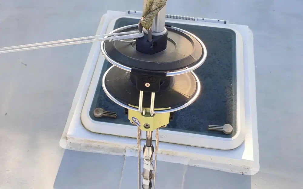 slider 37 IDEC Marine Concerto 51