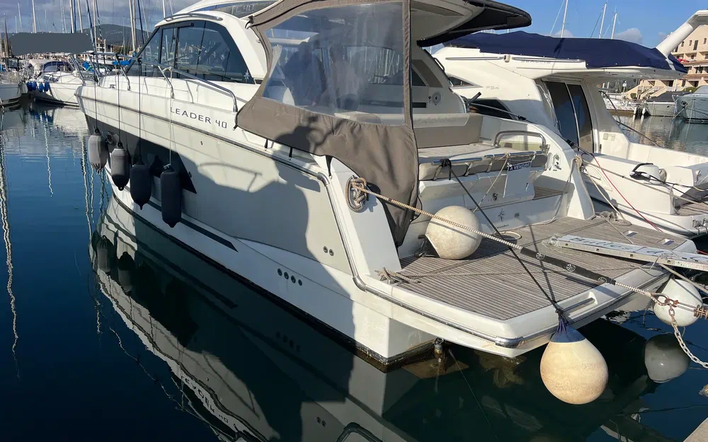 slider 0 Jeanneau Leader 40