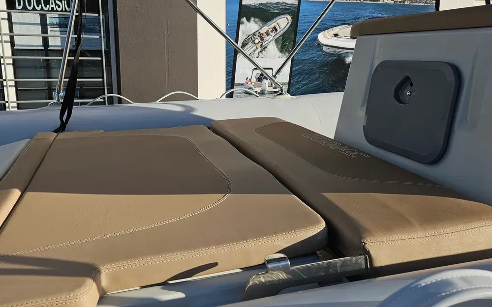 slider 8 Zodiac Medline 660