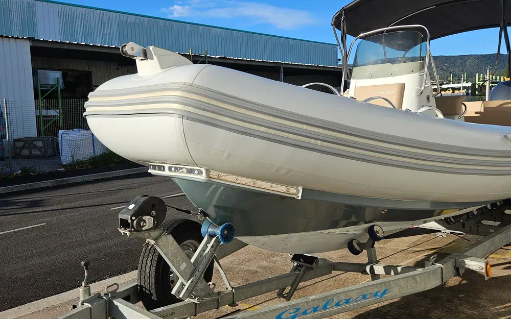 slider 27 Zodiac Medline 660