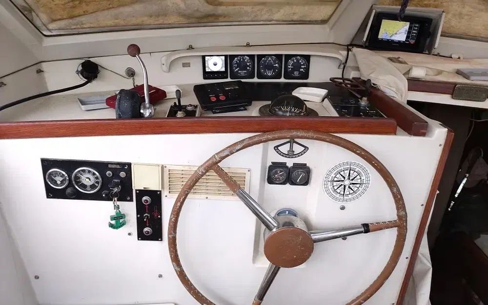 slider 11 Amel Maramu