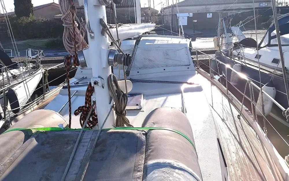 slider 22 Amel Maramu