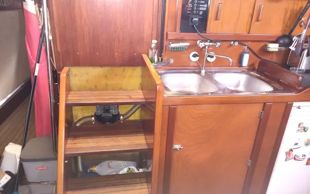 slider 48 Amel Maramu