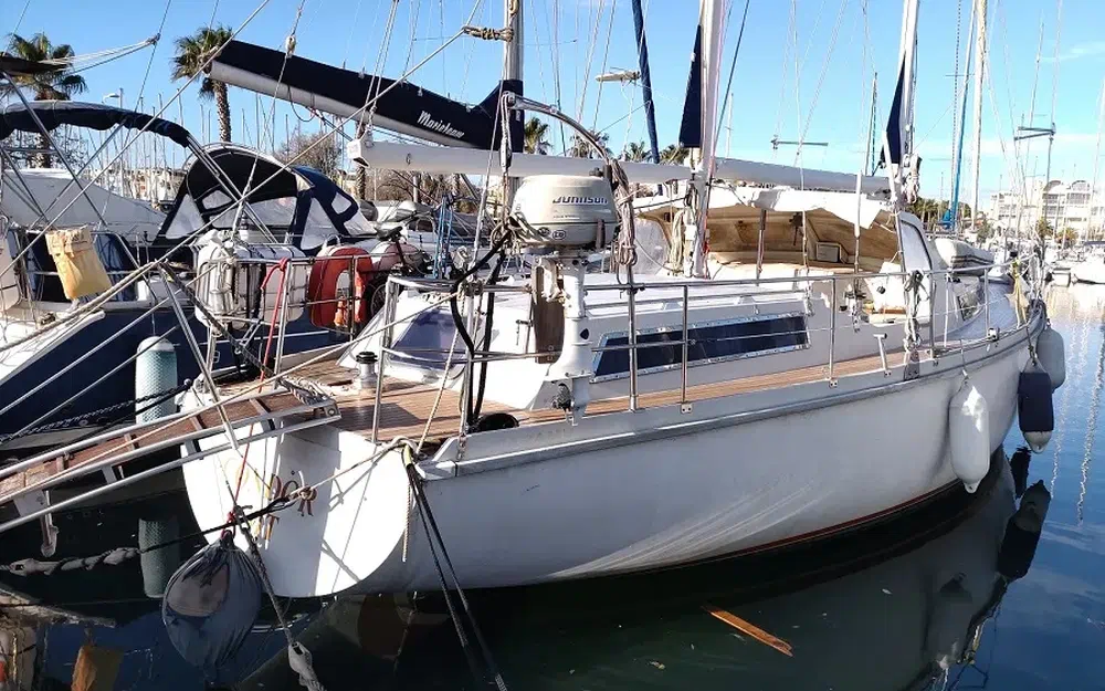 slider 4 Amel Maramu