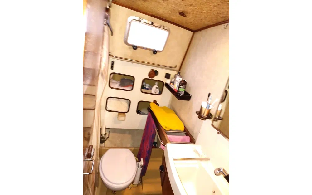 slider 73 Amel Maramu