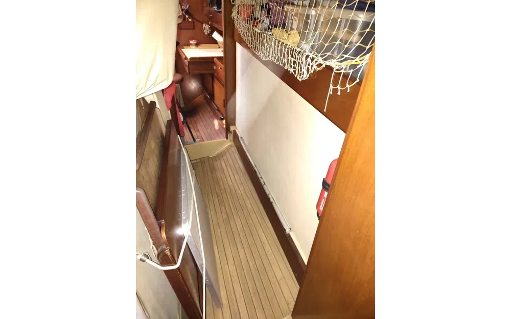 slider 74 Amel Maramu