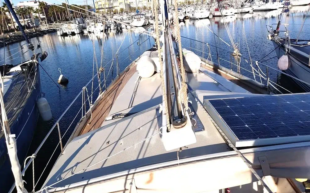 slider 6 Amel Maramu