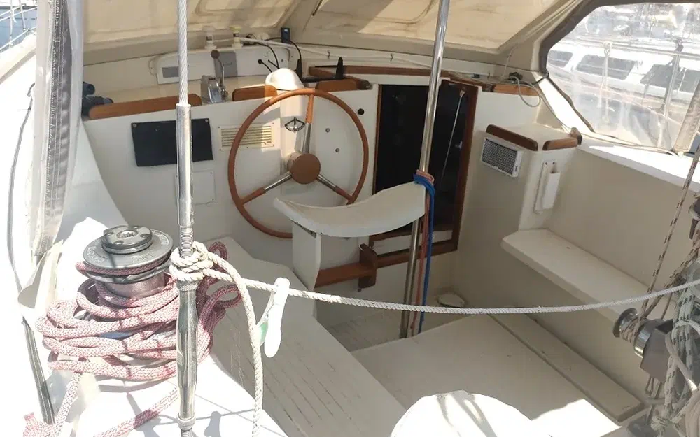 slider 14 Amel Maramu