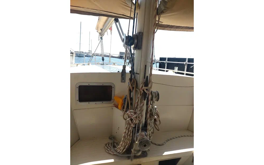 slider 16 Amel Maramu