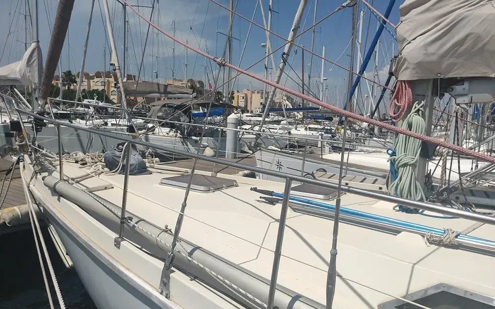 slider 26 Amel Maramu