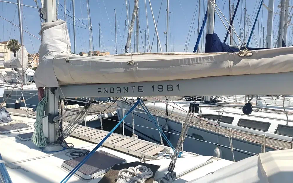 slider 28 Amel Maramu