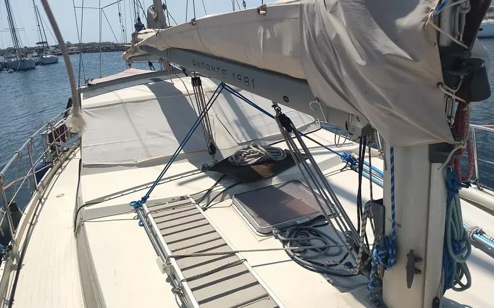 slider 29 Amel Maramu