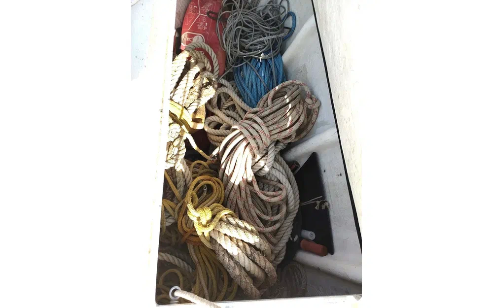 slider 34 Amel Maramu