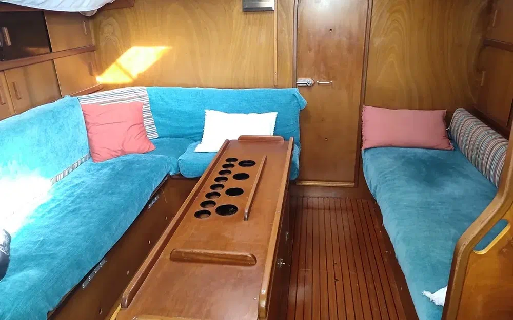 slider 36 Amel Maramu