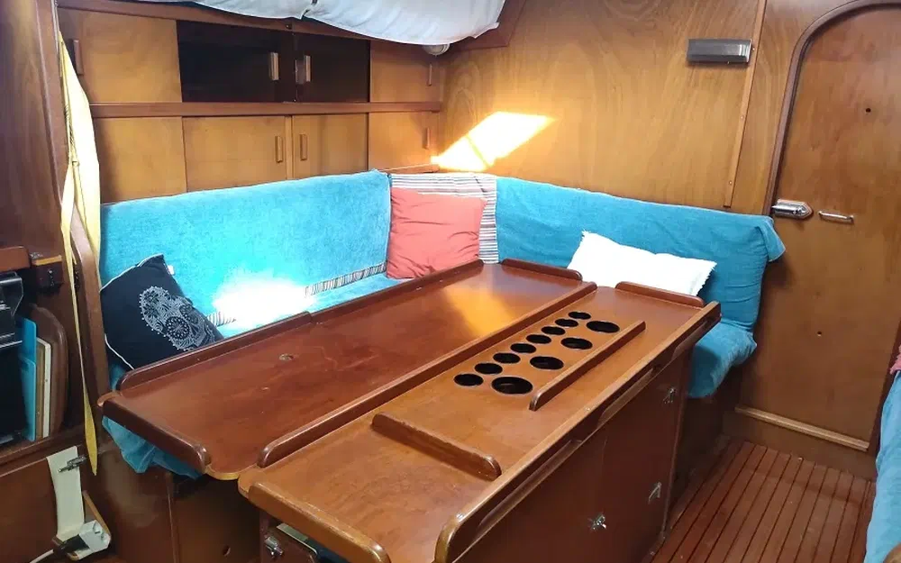 slider 39 Amel Maramu