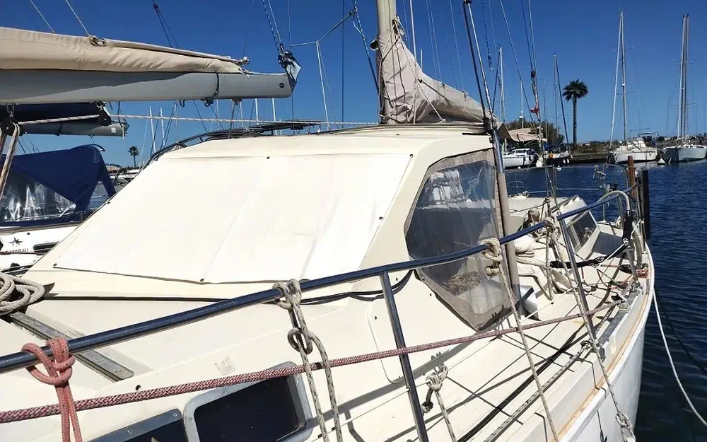 slider 4 Amel Maramu