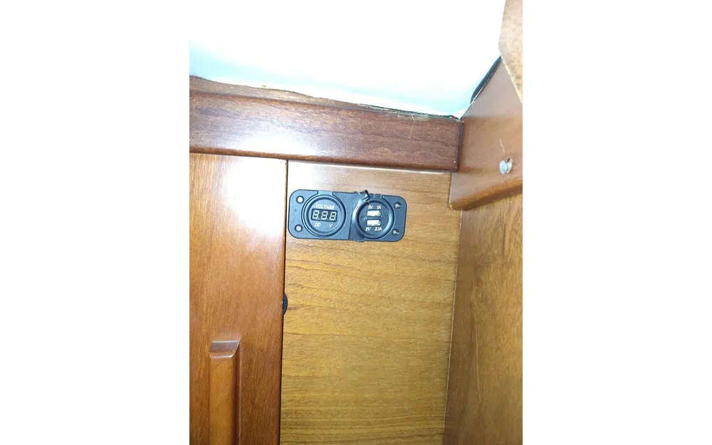 slider 68 Amel Maramu