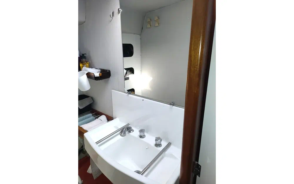 slider 71 Amel Maramu