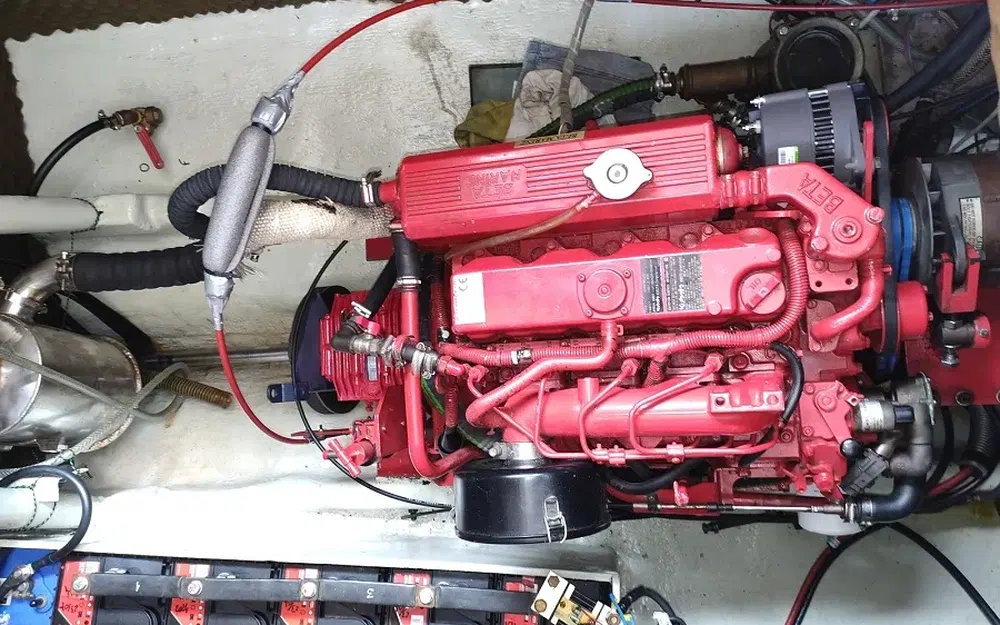 slider 76 Amel Maramu