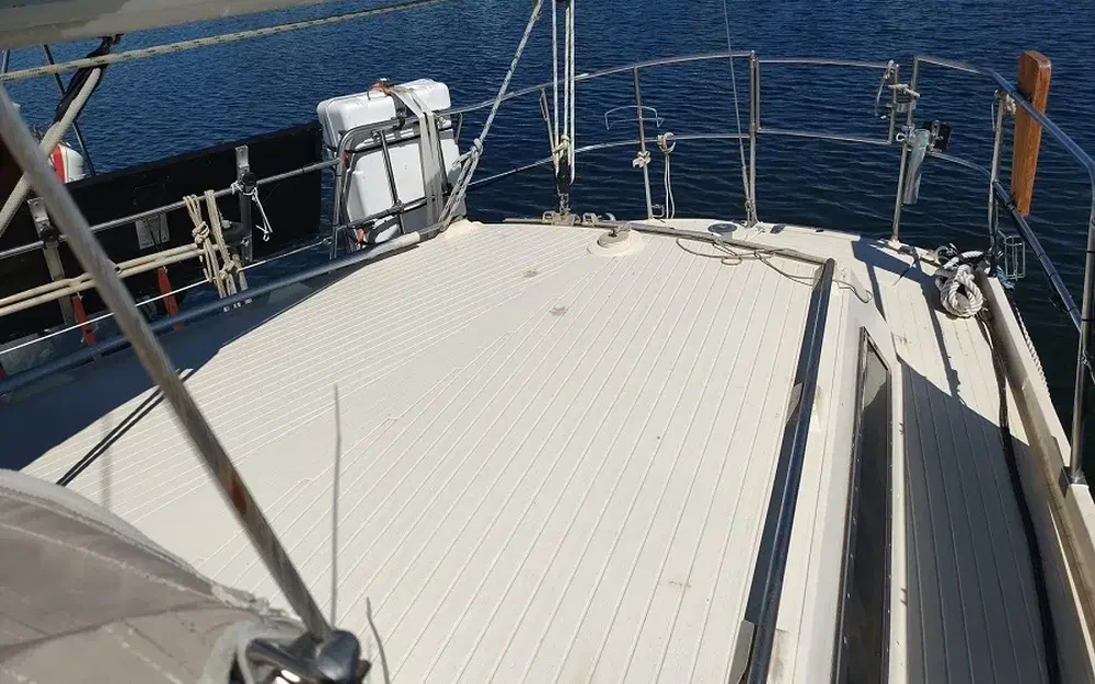 slider 7 Amel Maramu