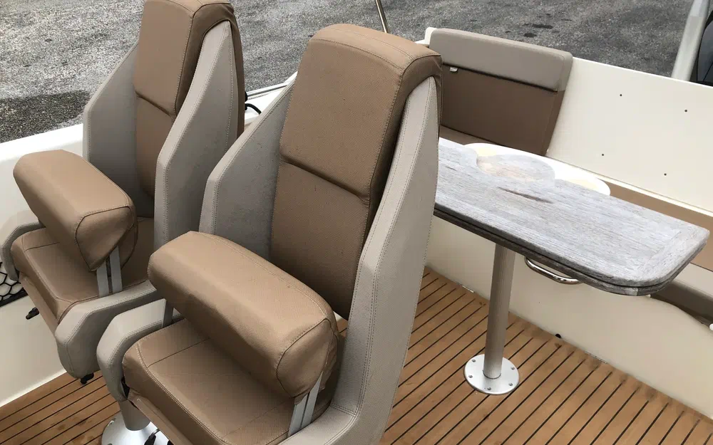 slider 3 Quicksilver Activ 755 Sundeck